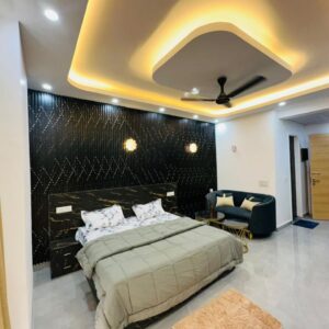 Gaur City Center CSS-96